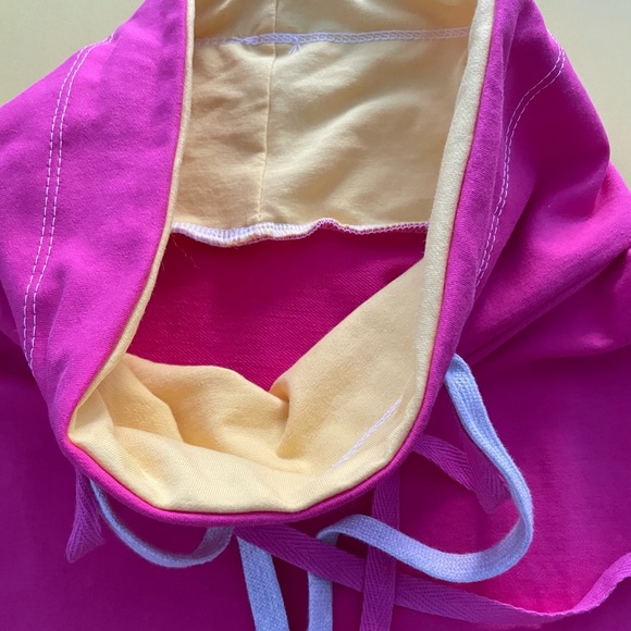 Raglan Sleeve w/Giant Front Pouch - Picture 5 of 5